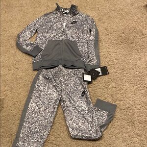 Nike Gray and Black Active Set for Ultimate Comfort
